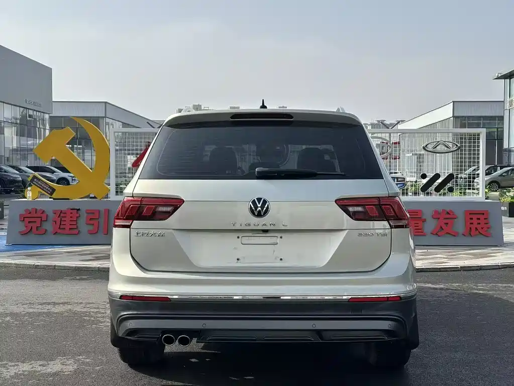 Tiguan L 2021 330TSI automatic two-wheel drive smart version купить на сайте DeffCars