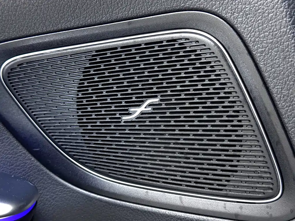 Mercedes-Benz C-Class 2024 facelift C 260 L sports version купить на сайте DeffCars