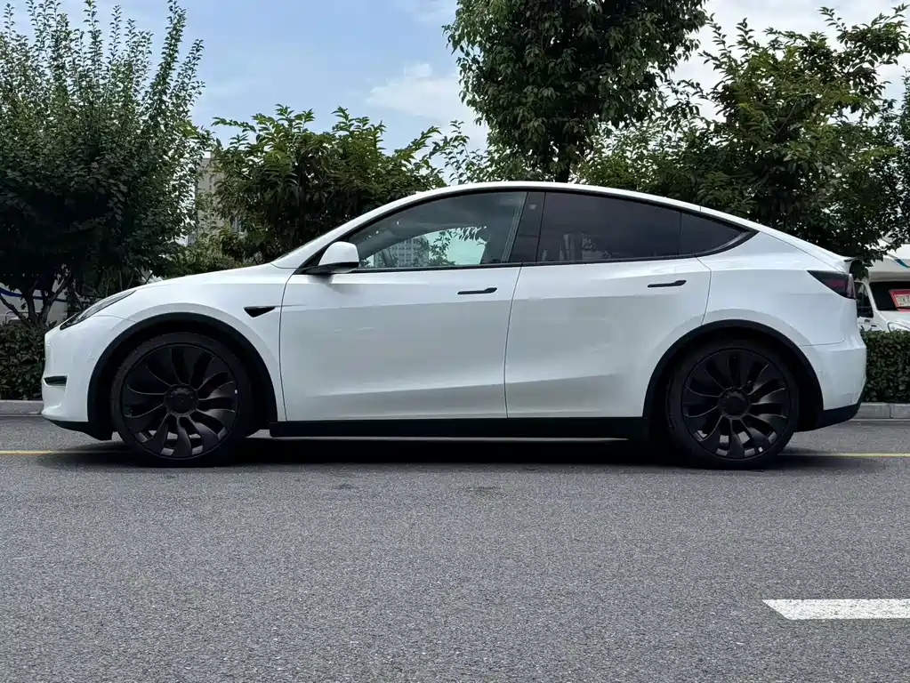 Model Y 2022 Performance high-performance all-wheel drive version купить на сайте DeffCars