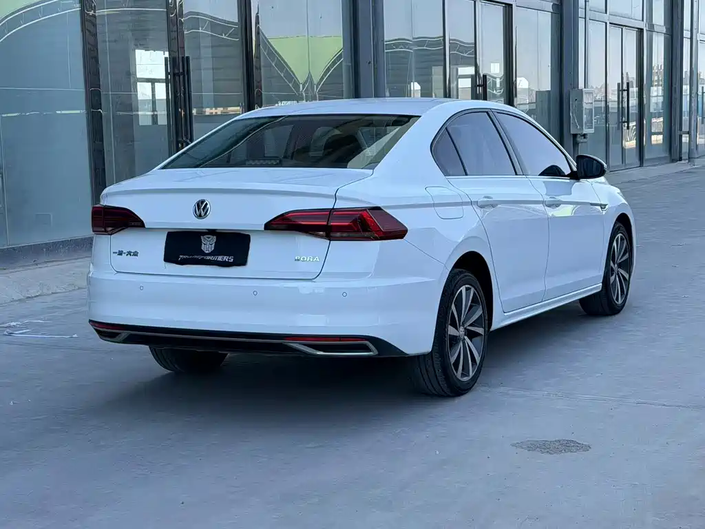 Bora 2020 1.5L automatic comfort model купить на сайте DeffCars