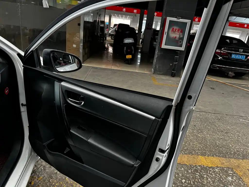 Corolla 2017 facelift 1.2T S-CVT GL купить на сайте DeffCars