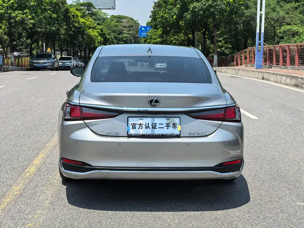 Lexus ES 2018 200 Excellence Edition National V купить на сайте DeffCars