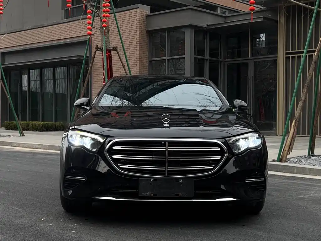 Mercedes-Benz E-Class 2025 E 300 L Luxury Model купить на сайте DeffCars