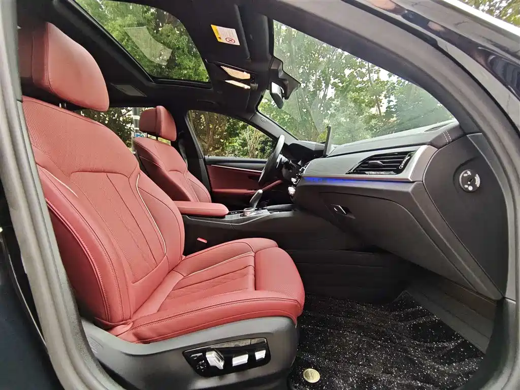 BMW 5 Series 2023 530Li Exclusive M Sports Package купить на сайте DeffCars