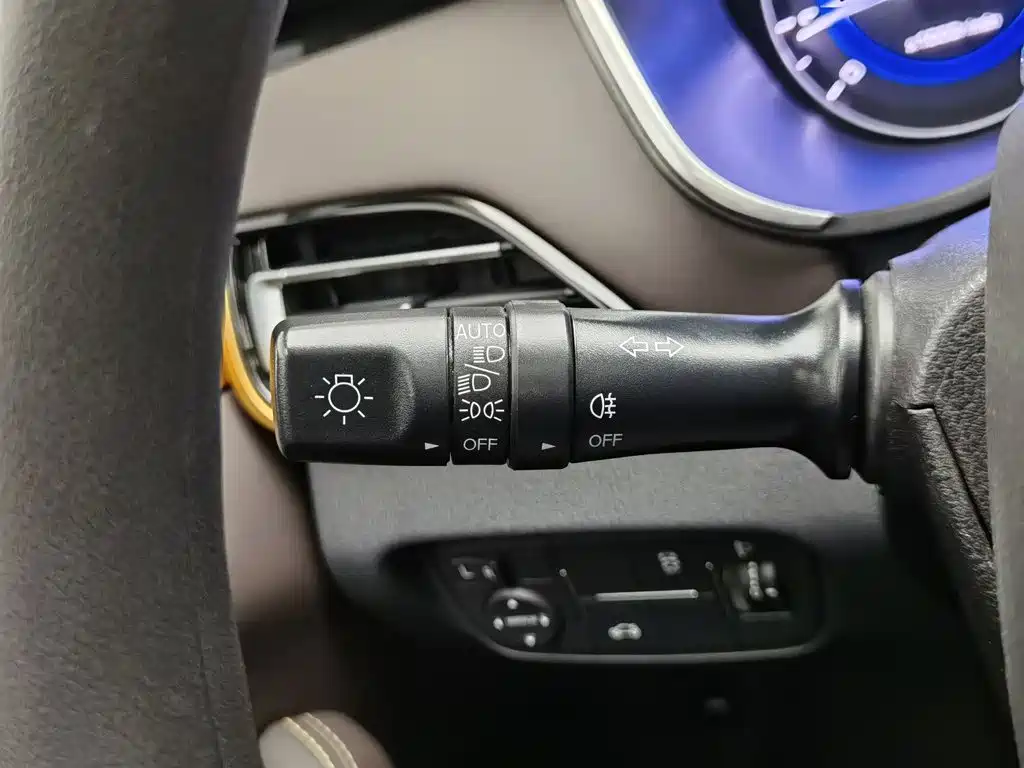 Eado DT 2018 1.6L manual smart model купить на сайте DeffCars