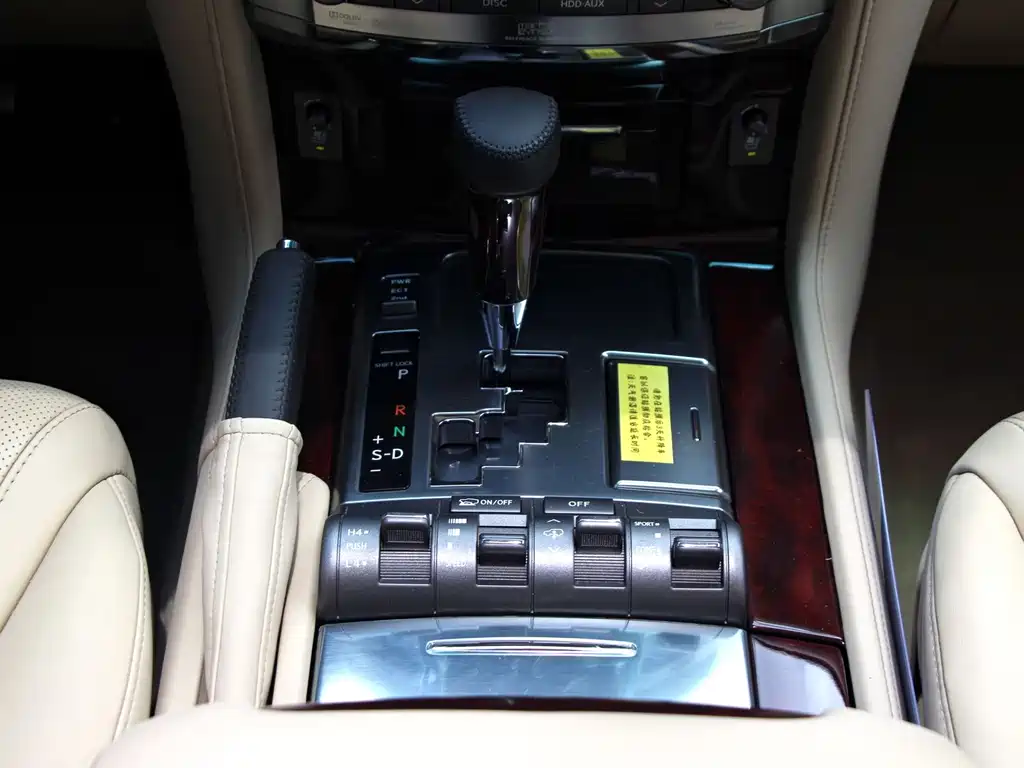 Lexus LX 2012 Model 570 купить на сайте DeffCars