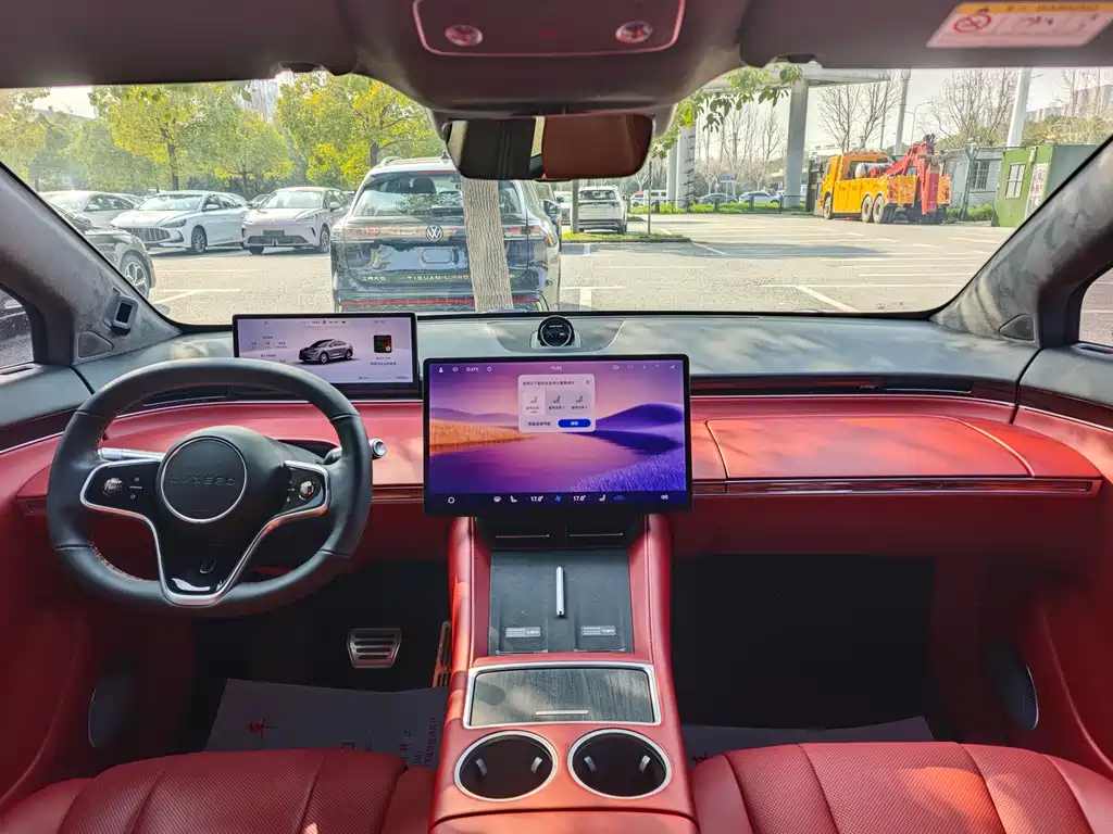 Zhijie R7 2024 pure electric 667km Pro купить на сайте DeffCars