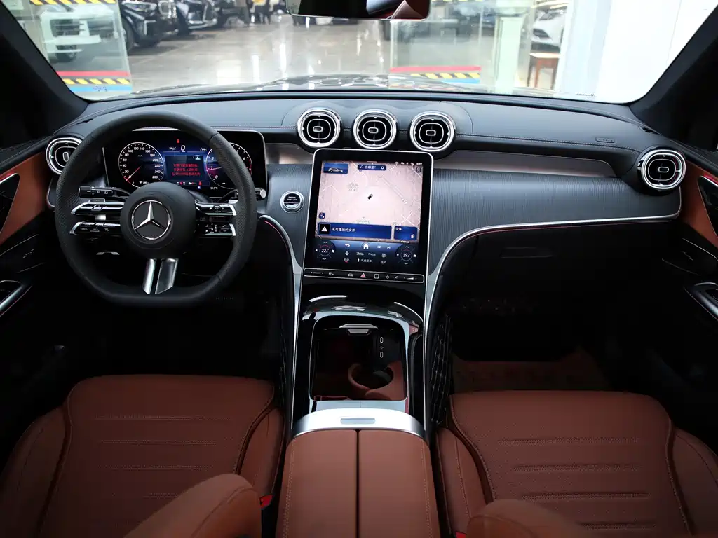 Mercedes-Benz GLC 2025 facelift GLC 260 L 4MATIC luxury model купить на сайте DeffCars