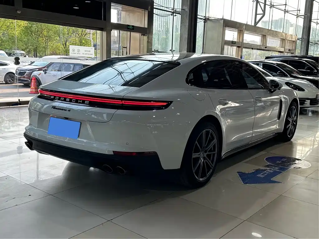 Panamera 2024 Panamera 4 Executive Extended Edition 2.9T купить на сайте DeffCars