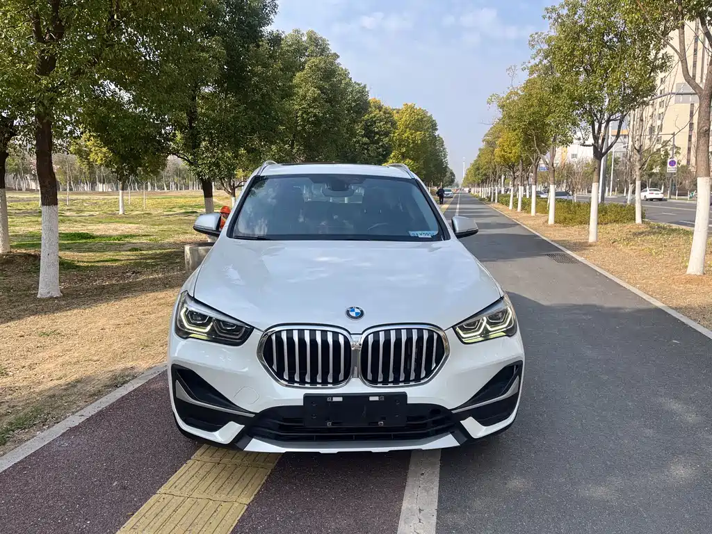BMW X1 2022 sDrive20Li Fashion Model купить на сайте DeffCars