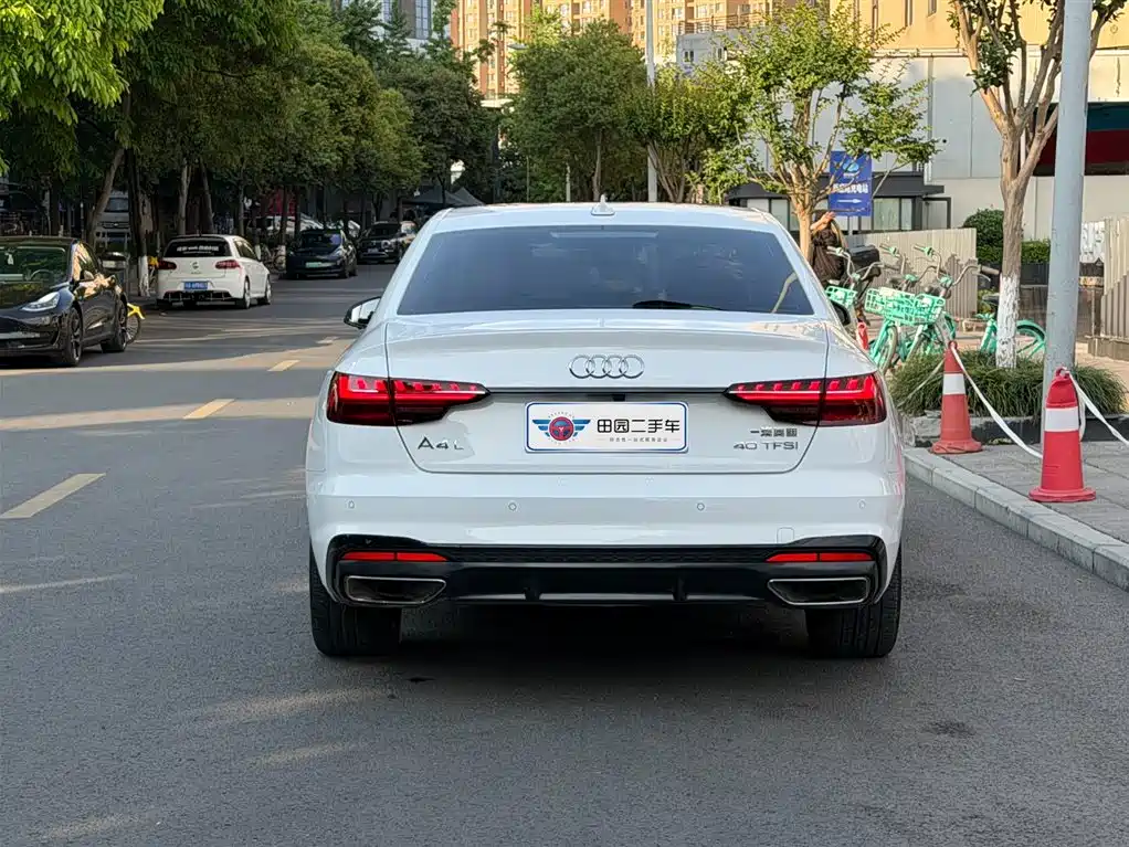 Audi A4L 2022 40 TFSI luxury and dynamic model купить на сайте DeffCars