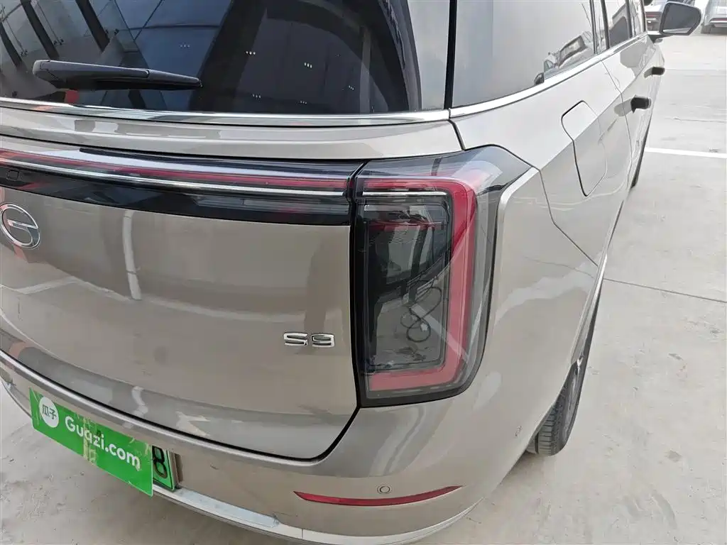 Trumpchi Yearning S9 2025 Qiankun UItra 6-seater купить на сайте DeffCars