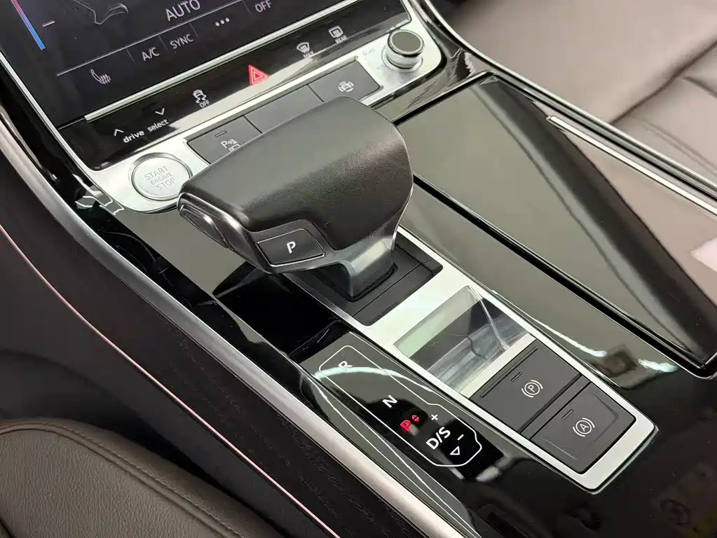 Audi A8 2018 A8L 55 TFSI quattro launch version exclusive model купить на сайте DeffCars