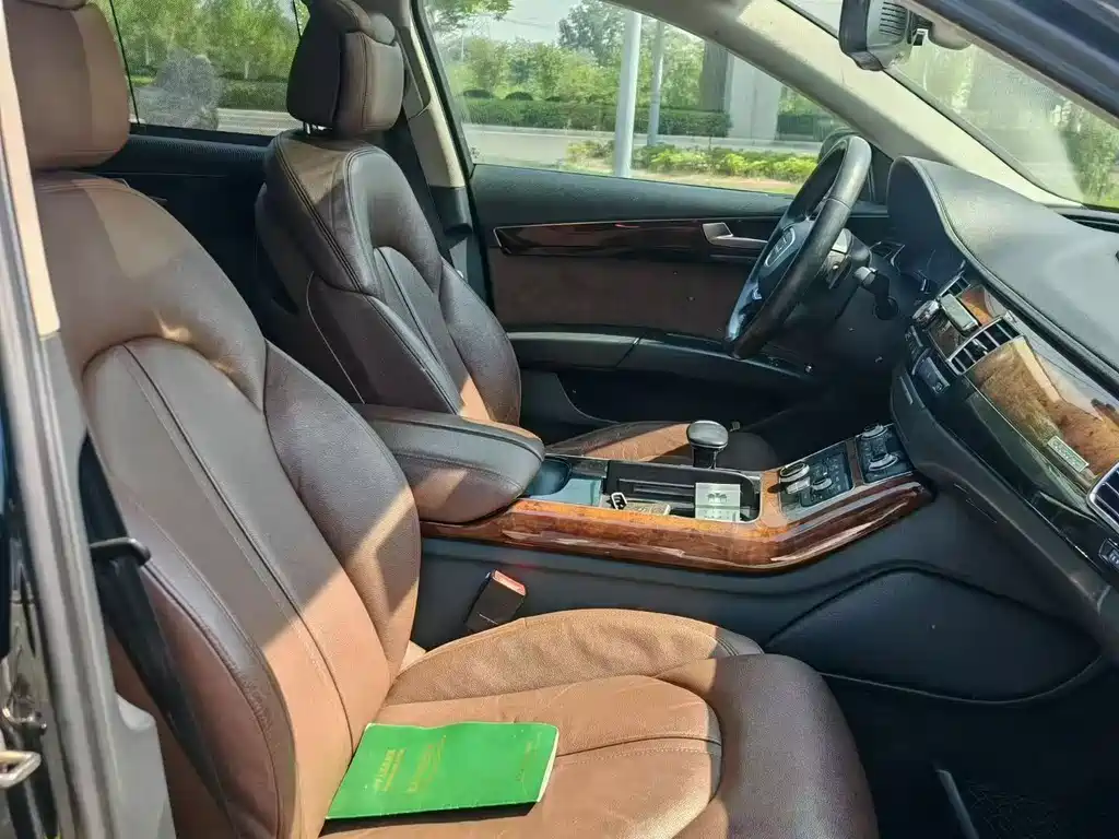 Audi A8 2011 A8L 3.0 TFSI quattro comfort type 245kW купить на сайте DeffCars