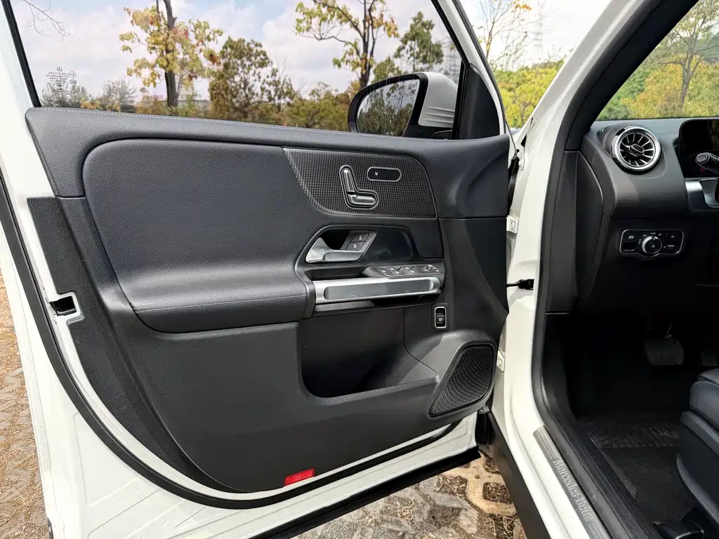 Mercedes-Benz GLB 2021 GLB 200 Dynamic купить на сайте DeffCars