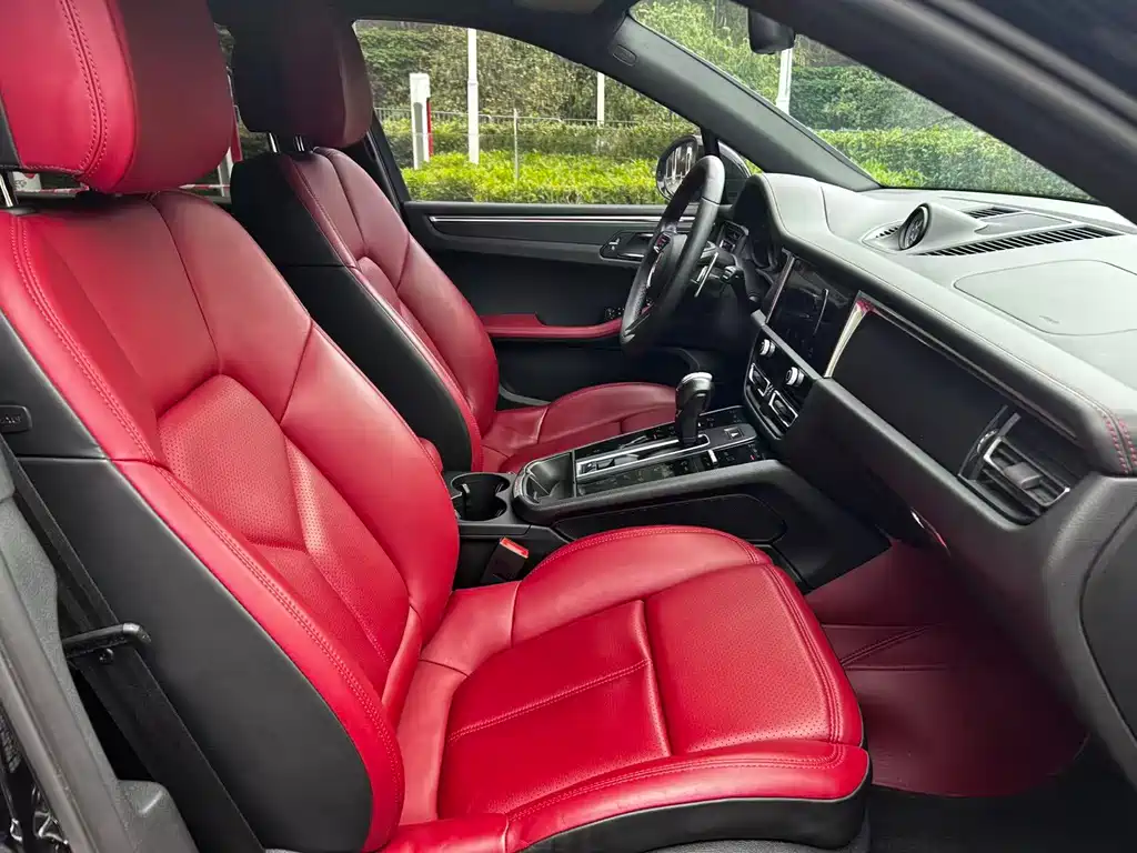 Macan 2024 Macan 2.0T купить на сайте DeffCars