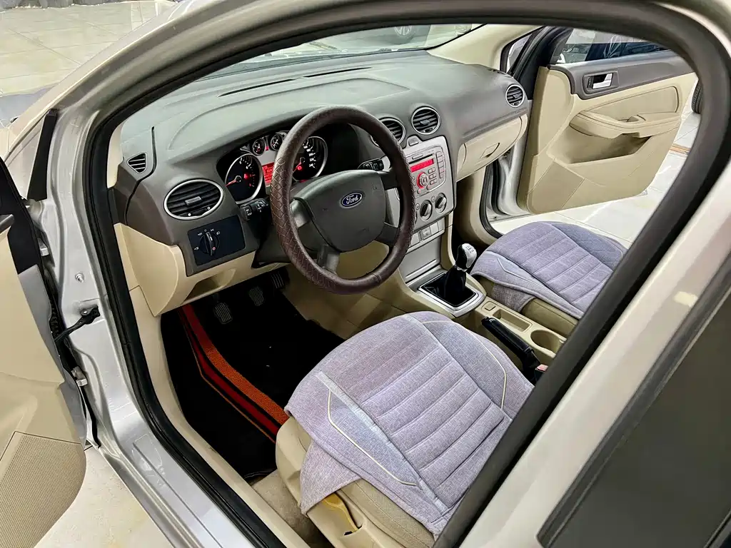 Focus 2011 Sedan 1.8L Manual Classic купить на сайте DeffCars