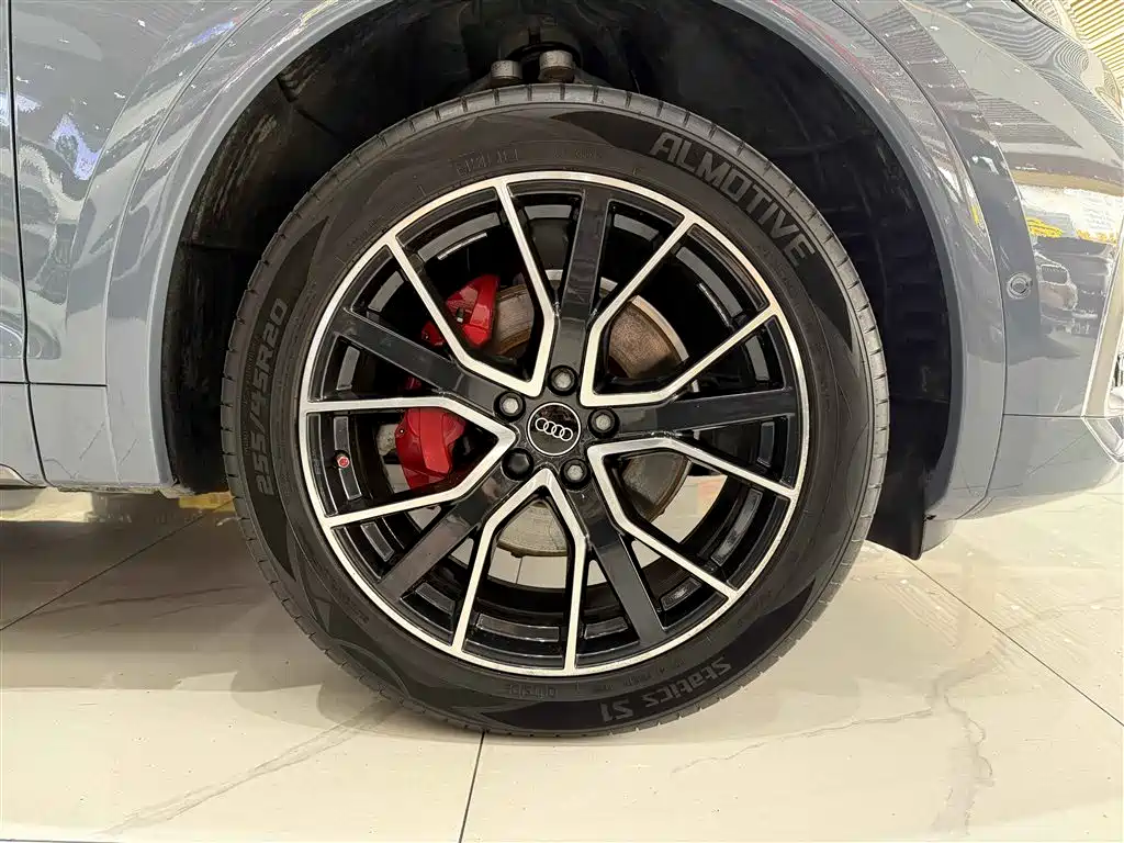 Audi Q5L Sportback 2022 40 TFSI RS Kit Burning Speed ​​Type купить на сайте DeffCars