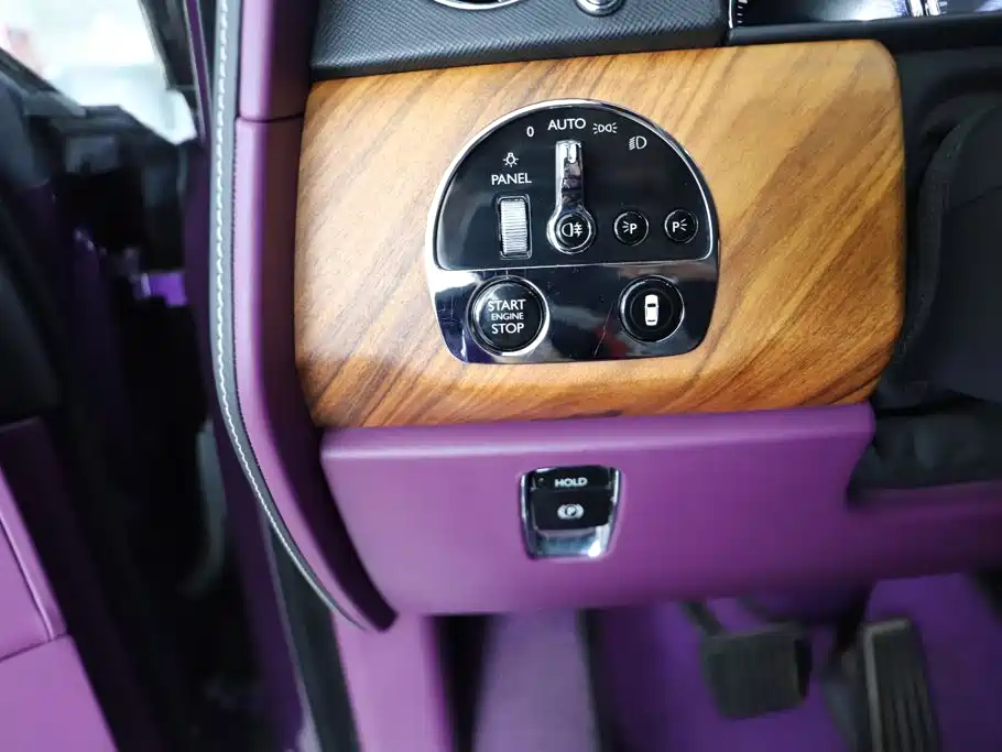 Cullinan 2018 four-seat version купить на сайте DeffCars
