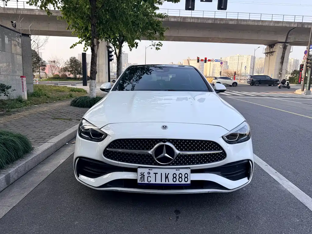 Mercedes-Benz C-Class 2023 facelift C 260 L sports version купить на сайте DeffCars