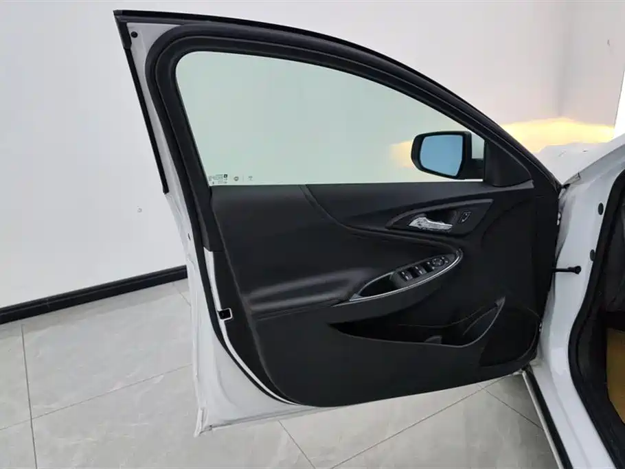 Malibu XL 2023 1.5T sharp version купить на сайте DeffCars