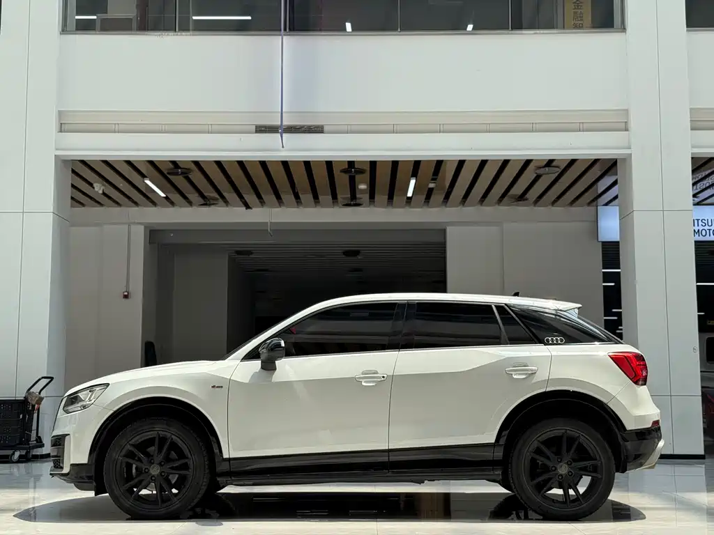 Audi Q2L 2020 35 TFSI aggressive and dynamic model купить на сайте DeffCars