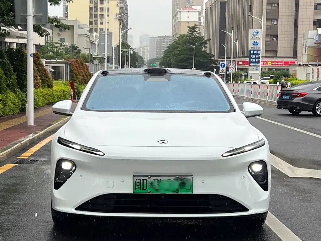 NIO ET7 2024 75kWh Executive Signature Edition купить на сайте DeffCars