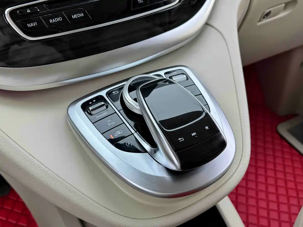 Mercedes V-Class 2018 V 260 Pilot Edition National VI купить на сайте DeffCars