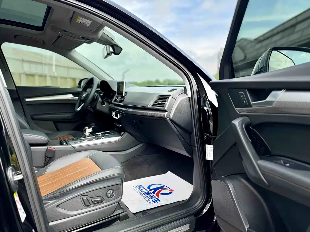 Audi Q5L 2020 45 TFSI exclusive fashion model купить на сайте DeffCars