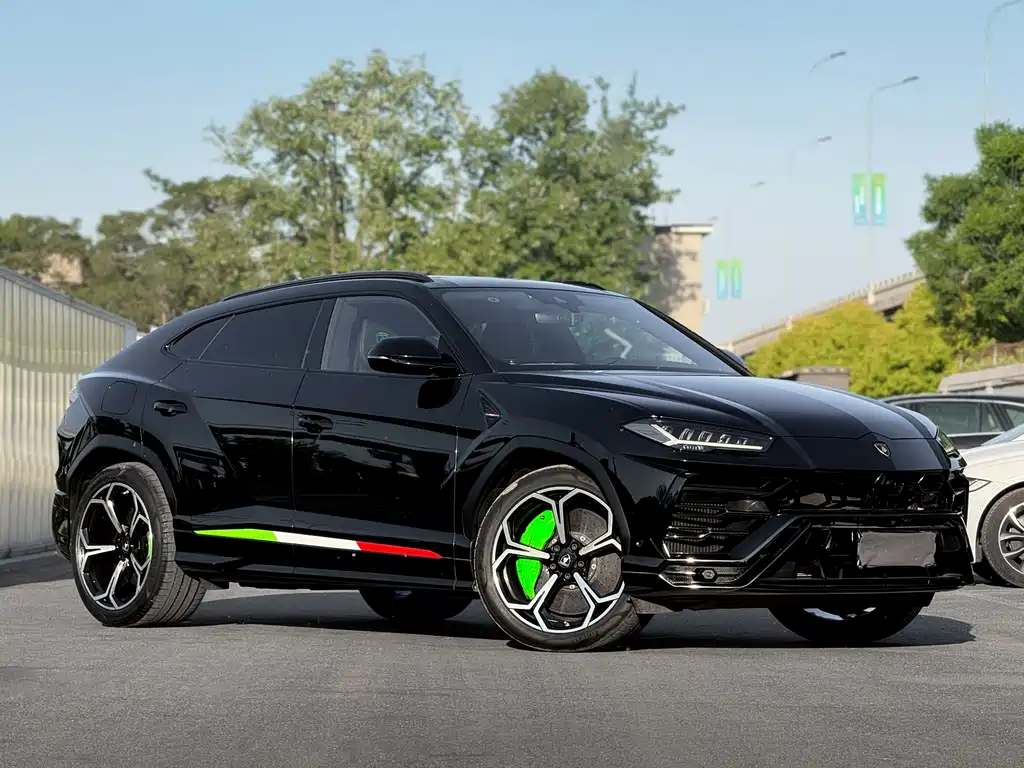 Urus 2018 4.0T V8 купить на сайте DeffCars
