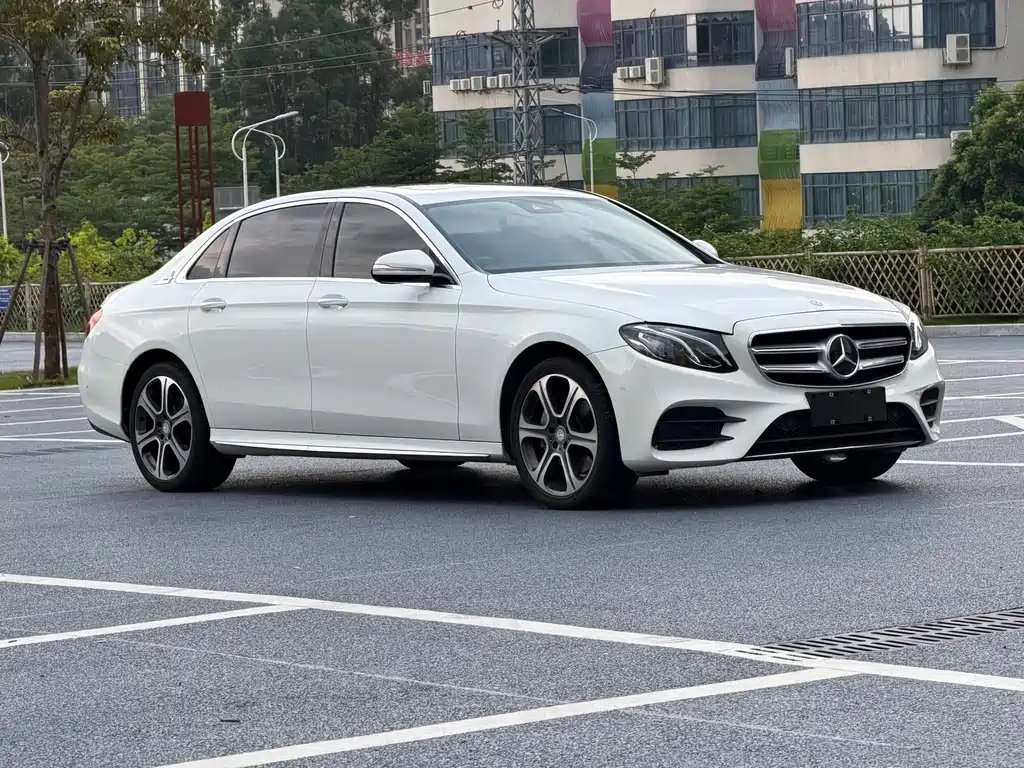 Mercedes-Benz E-Class 2016 E 300 L Sporty and Stylish купить на сайте DeffCars