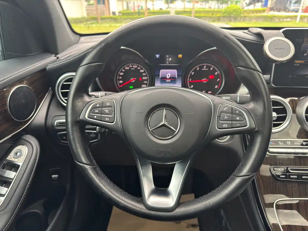 Mercedes-Benz GLC 2017 GLC 260 4MATIC Dynamic купить на сайте DeffCars