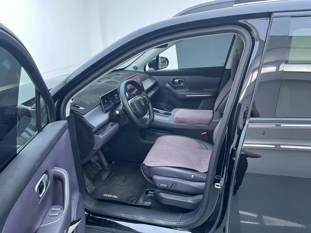 C16 2024 extended range 200 exclusive edition купить на сайте DeffCars