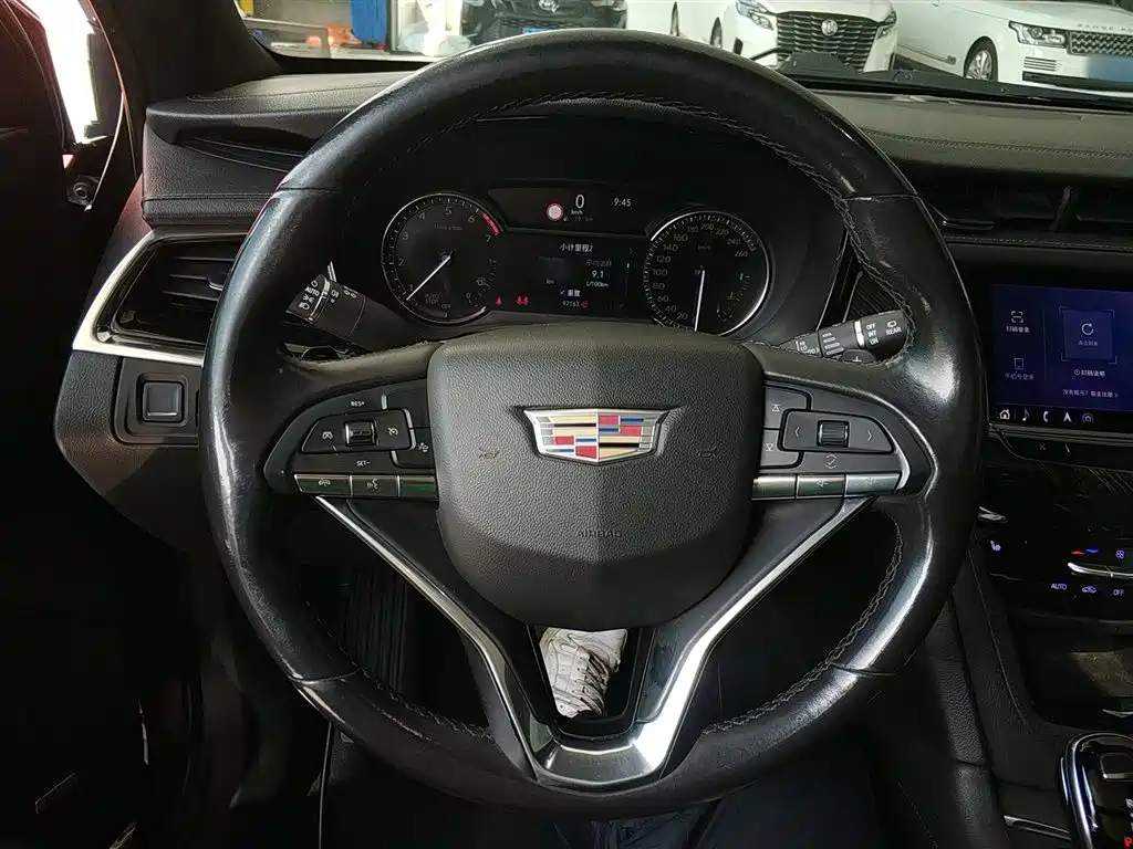 Cadillac XT6 2020 28T six-seat luxury model купить на сайте DeffCars