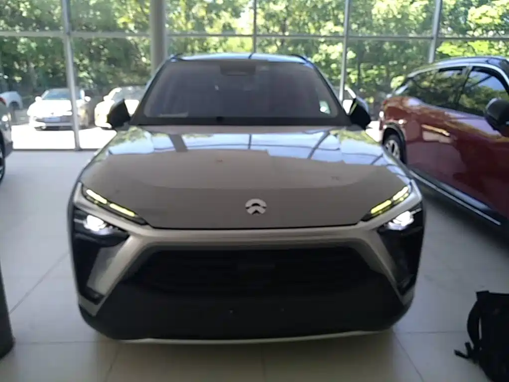NIO ES8 2020 450KM six-seater version купить на сайте DeffCars