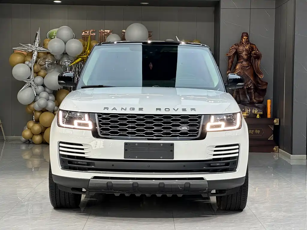 Range Rover 2021 3.0 L6 Legend Extended Classic Edition купить на сайте DeffCars