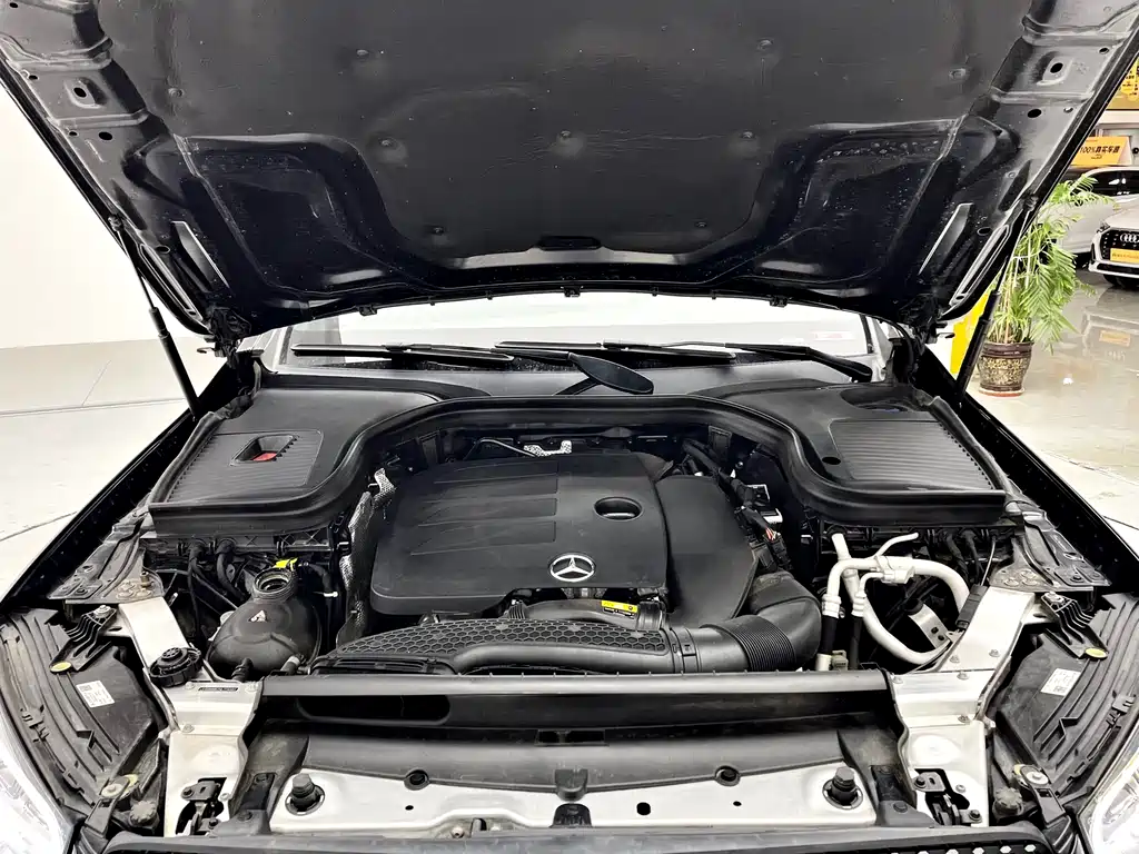 Mercedes-Benz GLC 2022 facelift GLC 260 L 4MATIC luxury model купить на сайте DeffCars