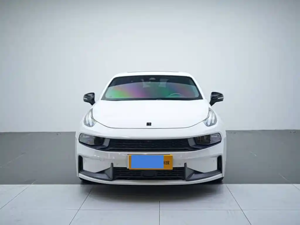 Lynk & Co 03 2019 1.5TD DCT Pro version National VI купить на сайте DeffCars