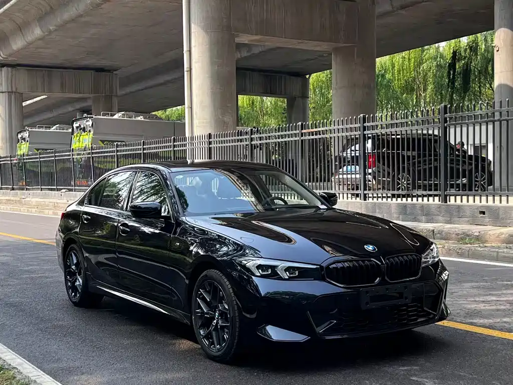 BMW 3 Series 2026 330Li M Sports Night Package купить на сайте DeffCars