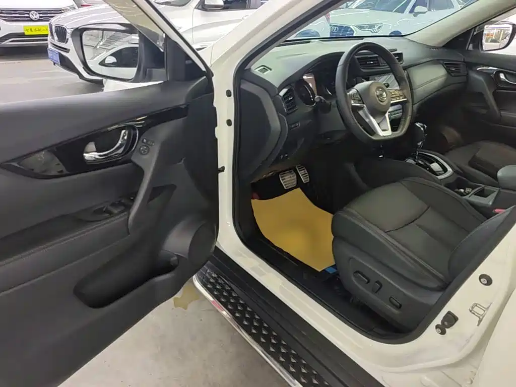 X-Trail 2022 facelift 2.0L 2WD Intelligent Link Premium Edition купить на сайте DeffCars