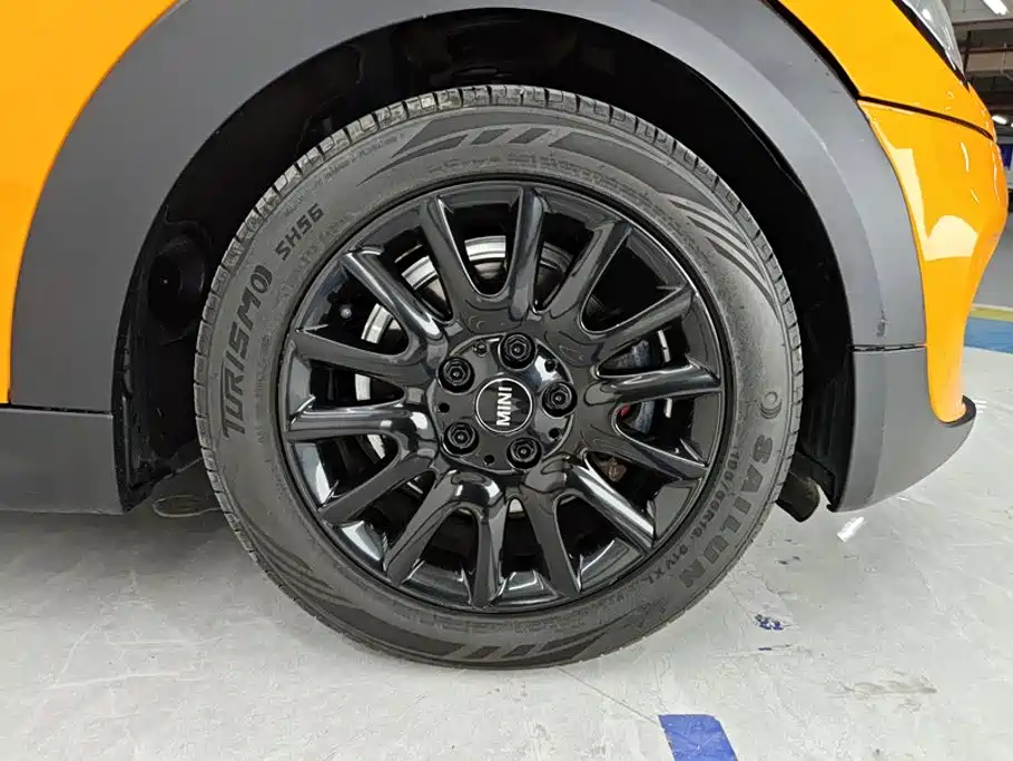 MINI 2016 1.2T ONE Avant-Garde купить на сайте DeffCars