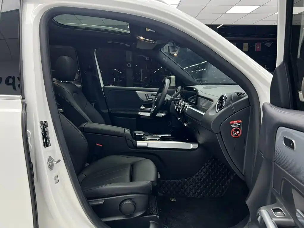 Mercedes GLB 2021 180 Dynamic купить на сайте DeffCars