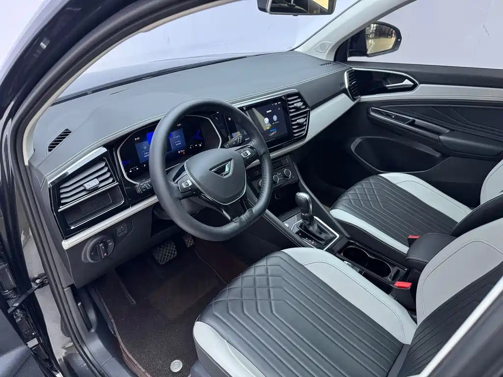 Jetta VS7 2024 Qianli Jiangshan 280TSI Automatic Honor Edition купить на сайте DeffCars