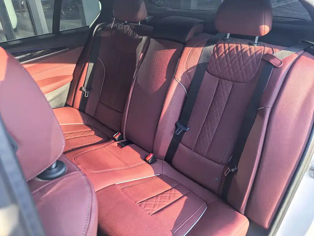 BMW 5 Series 2021 525Li M Sports Package купить на сайте DeffCars