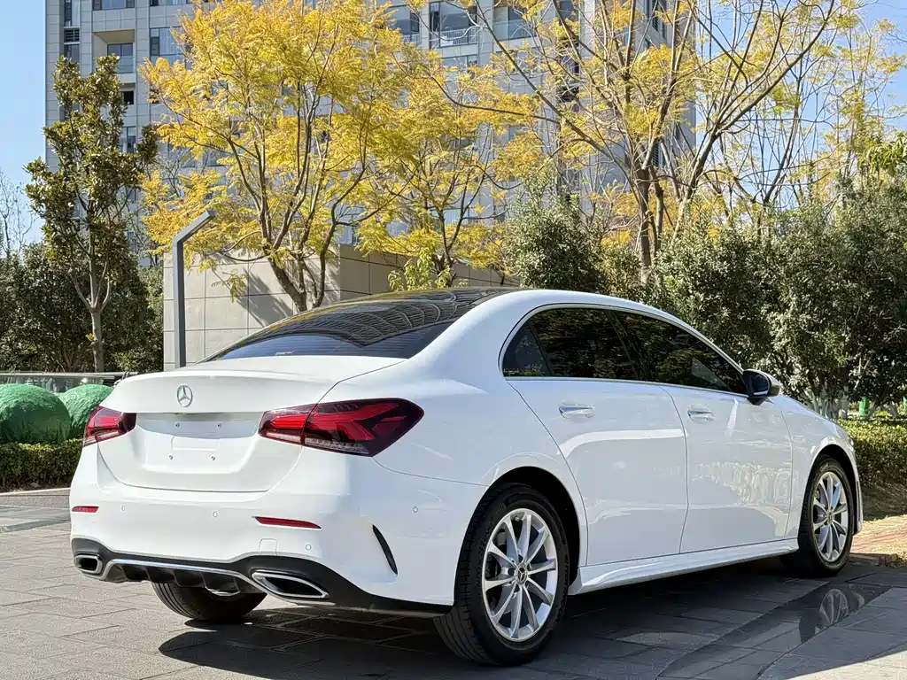 Mercedes-Benz A-Class 2021 A 200 L Sports Sedan Fashionable купить на сайте DeffCars
