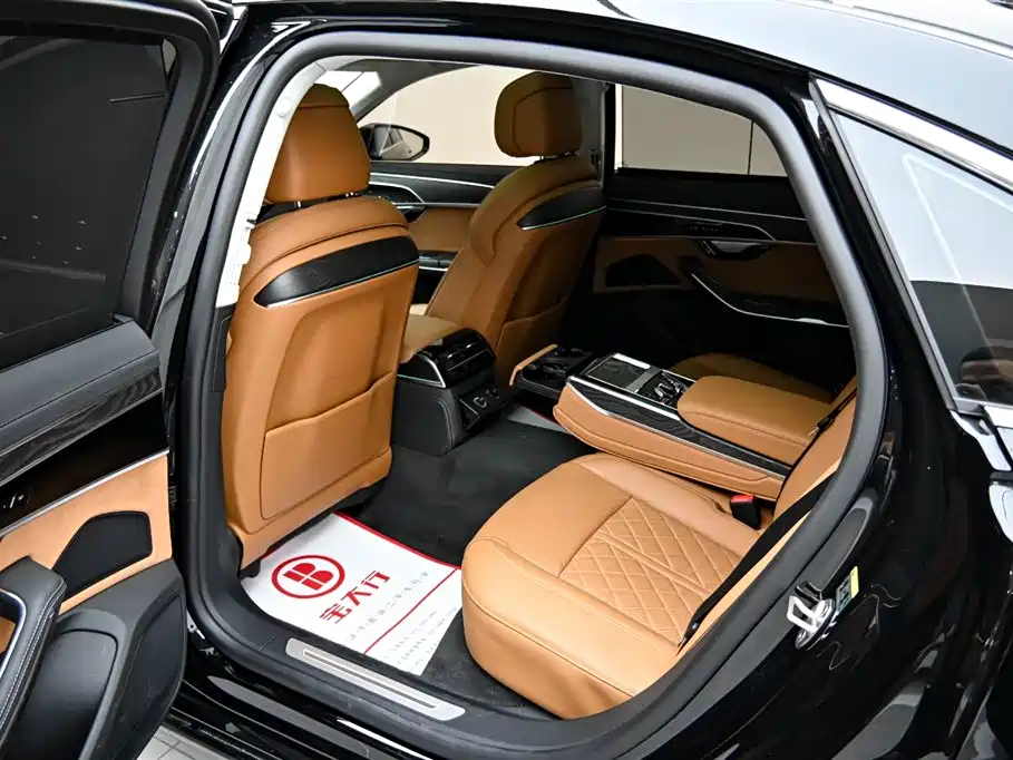 Audi A8 2024 A8L 50 TFSI quattro Premium Selection купить на сайте DeffCars