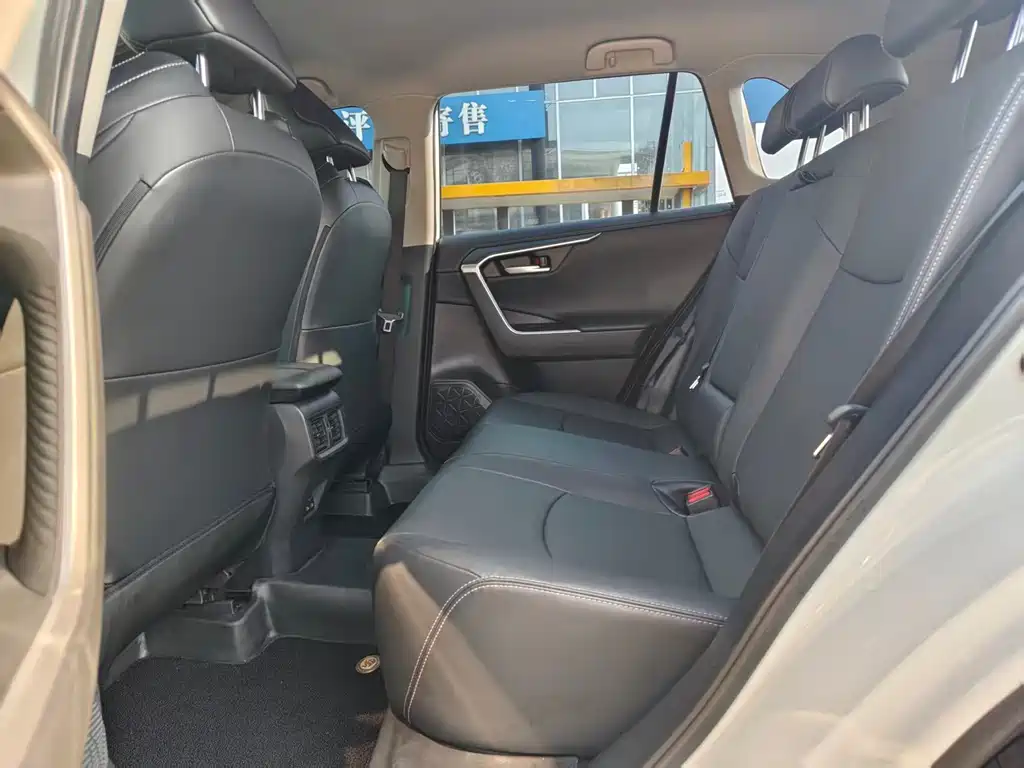 Weilanda 2022 2.0L CVT two-wheel drive urban version купить на сайте DeffCars