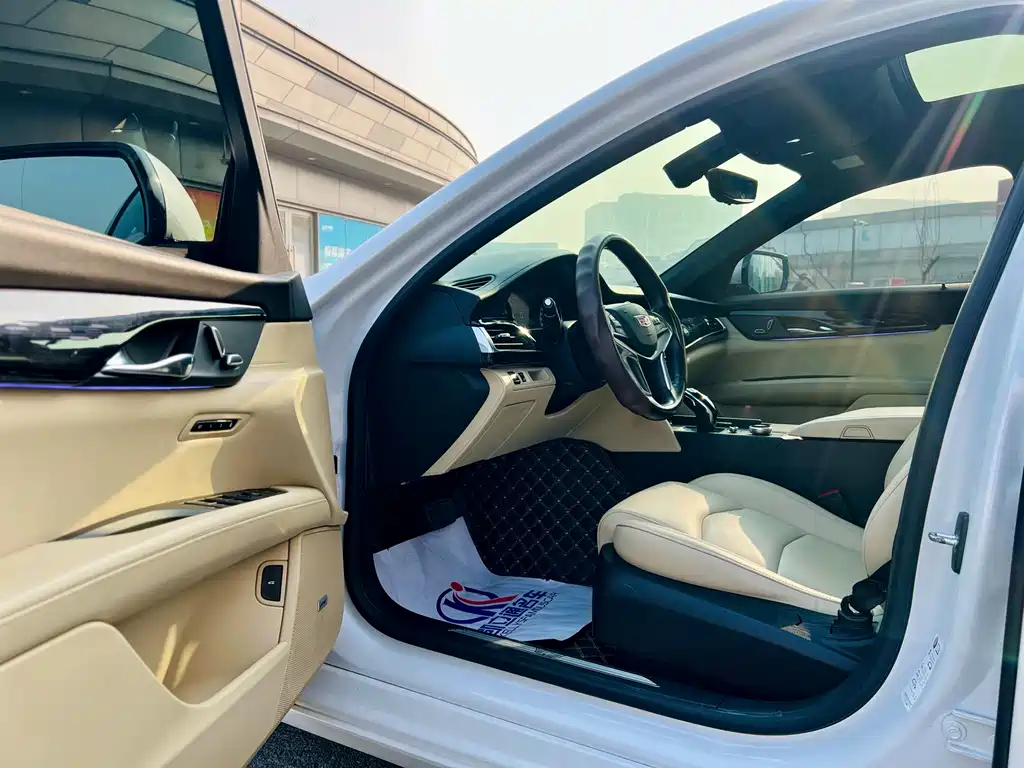 Cadillac CT6 2020 28T Fashion Model купить на сайте DeffCars