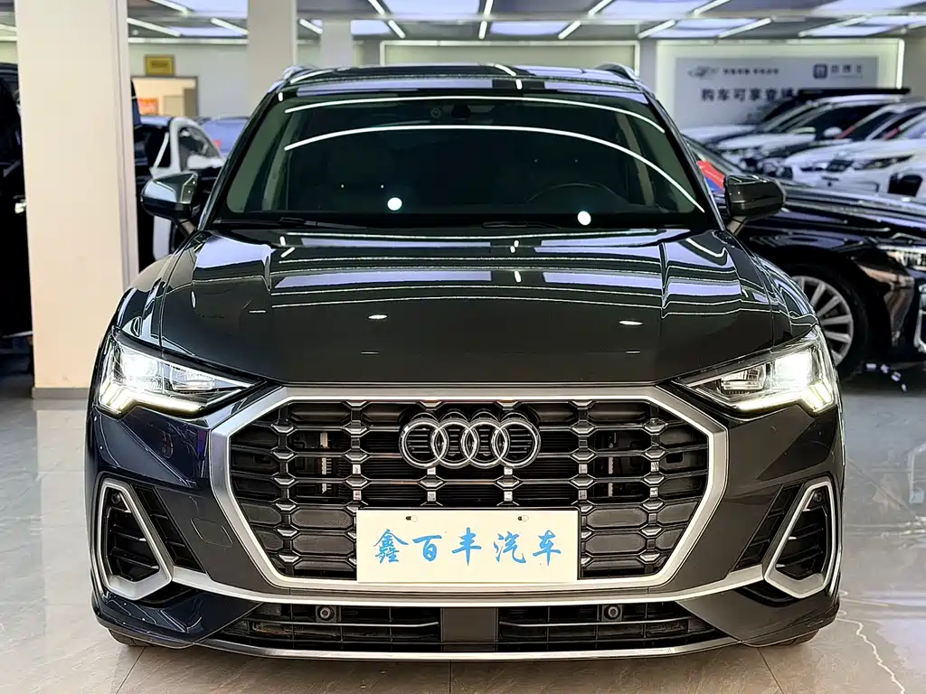 Audi Q3 2023 35 TFSI Fashionable and Dynamic (1.4T) купить на сайте DeffCars