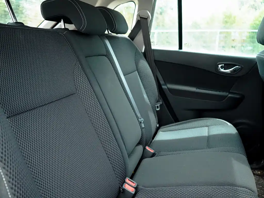 Volvo V40 2015 1.6T Zhiyi Edition купить на сайте DeffCars